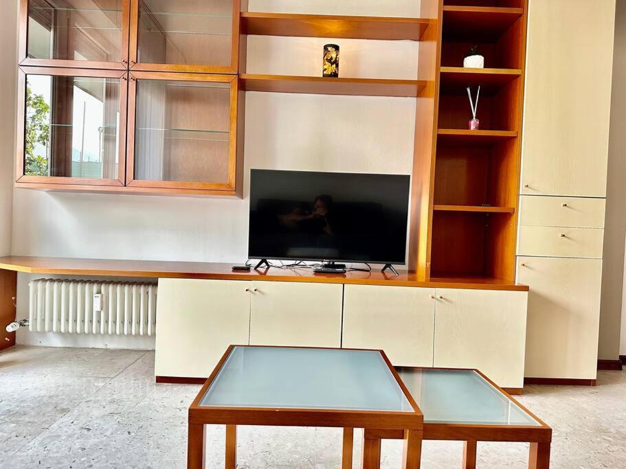 Low Cost Holiday An Business House And Free Park By Revenue House Como Zewnętrze zdjęcie