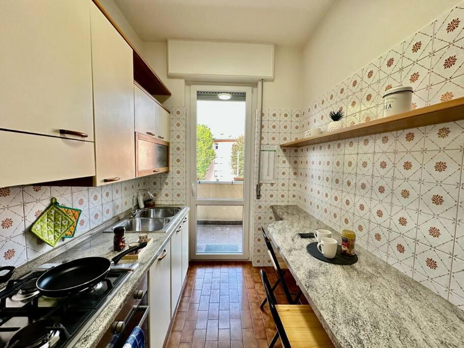 Low Cost Holiday An Business House And Free Park By Revenue House Como Zewnętrze zdjęcie